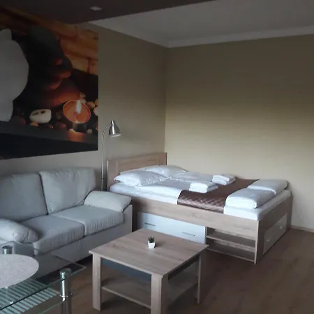 18 Apartment